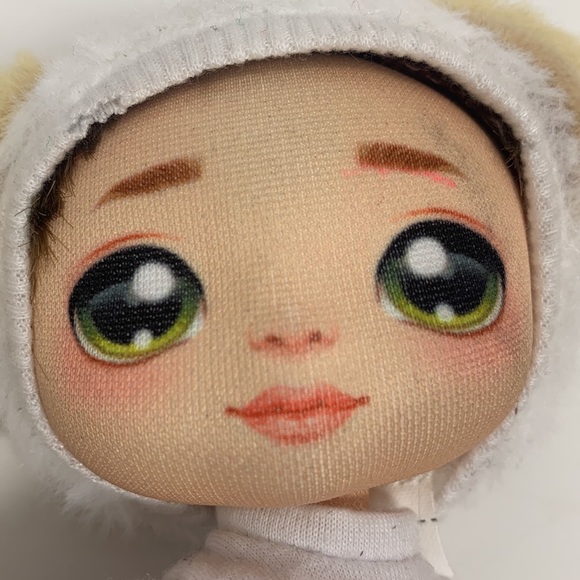 7” used Na! Na! Na! Surprise Doll - Picture 10 of 16